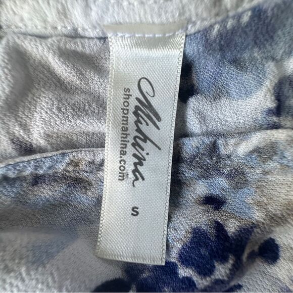 Mahina Womens Tie Front rayon Blouse lightweight floral Sleeve boho Hawaii - Picture 9 of 10